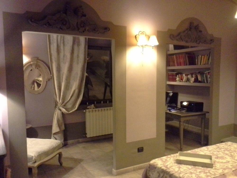 Residenza Teodorico Re B&B Viterbo Exteriör bild